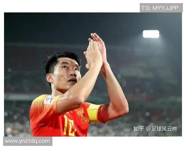 中国足球球星精彩瞬间高清壁纸收藏展现传奇球员风采