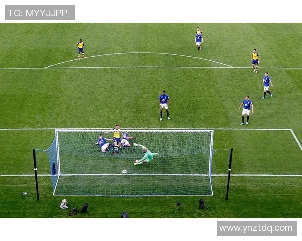 爆笑足球球星失误集锦盘点绿茵场上最不可思议的低级错误