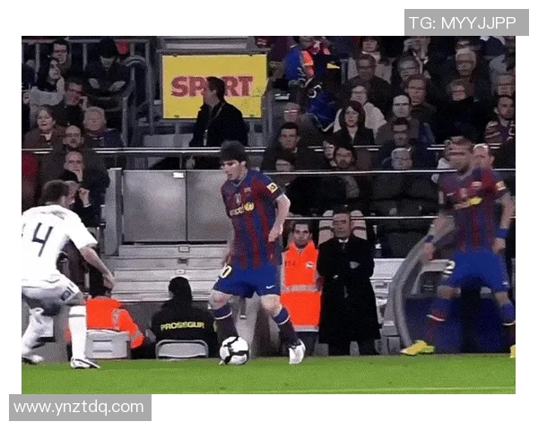 细数世界足球球星独特过人技巧与瞬间闪耀的灵动艺术 细数世界足球球星独特过人技巧与瞬间闪耀的灵动艺术