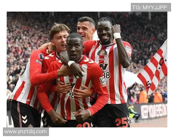 足球场上两位球星同场竞技谁能笑到最后争夺最佳球员之荣