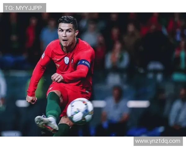 足球巨星真情流露深情感谢母亲一路支持成就辉煌事业 足球巨星真情流露深情感谢母亲一路支持成就辉煌事业